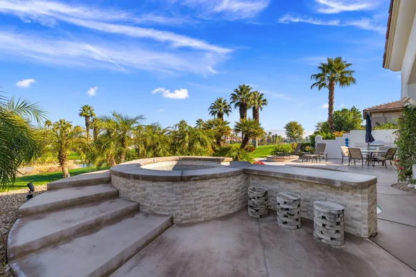 $4,000 | 410 Gold Canyon Drive, Palm Desert, CA 92211