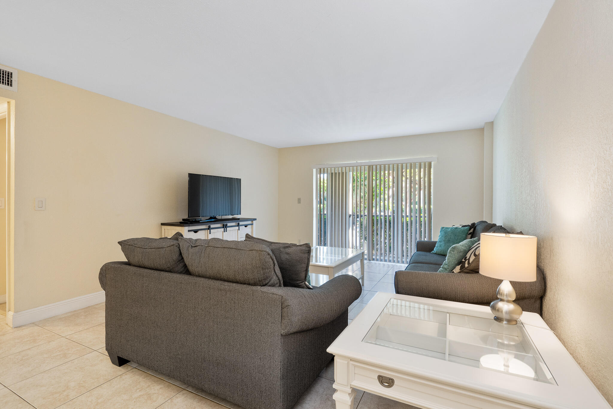 1111 South Ocean Boulevard, Unit 122 Boca Raton, FL 33432 - Photo 3 of 27 LR