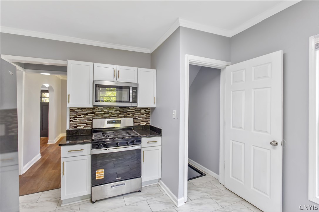 203 Maple Street Syracuse, NY 13210 - Photo 27 of 46
