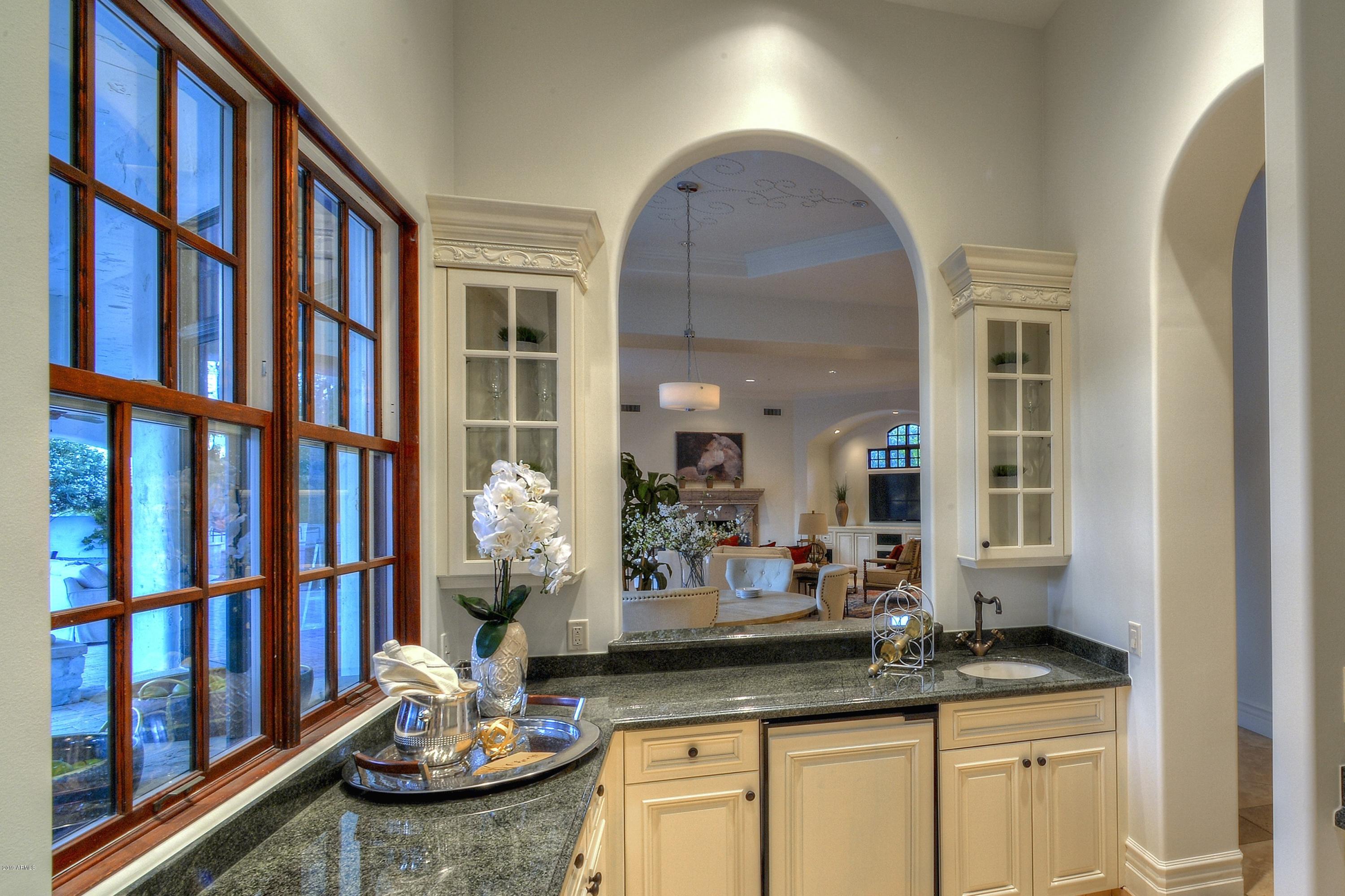 6434 East Jackrabbit Road Paradise Valley, AZ 85253 - Photo 12 of 43 Entertaining Bar