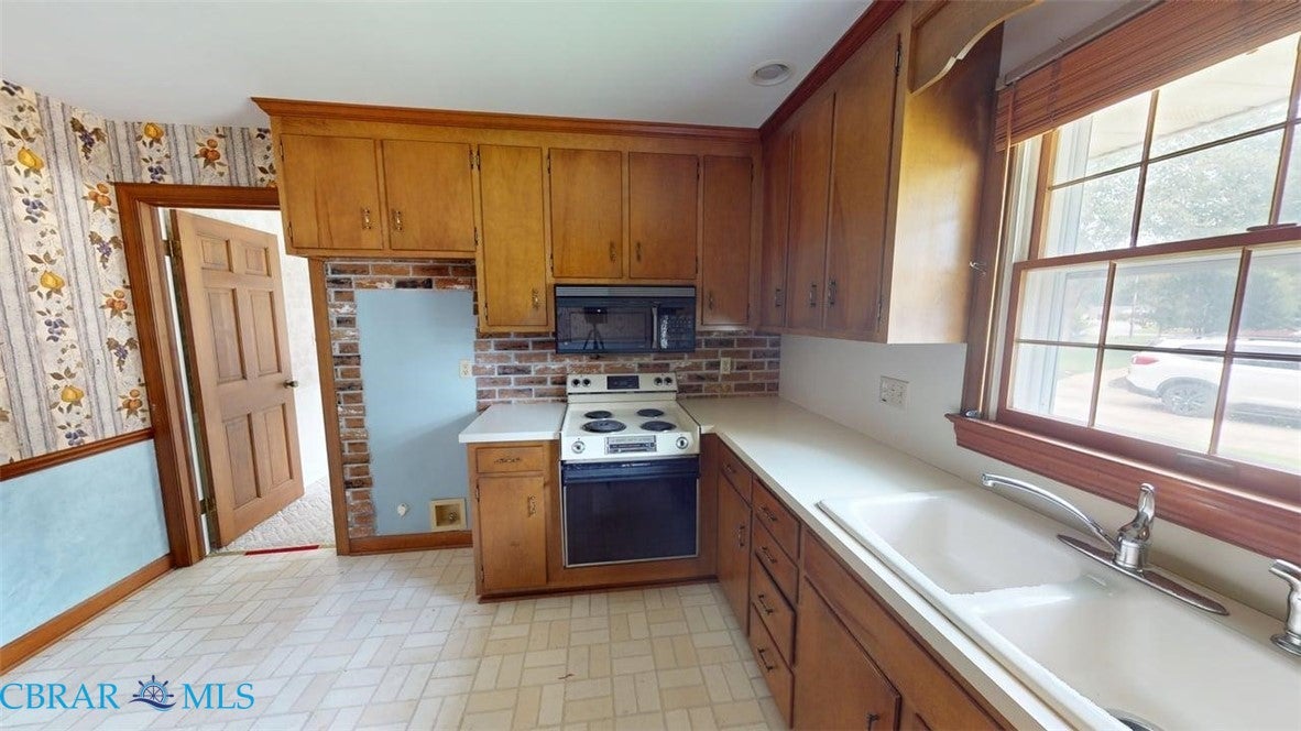 205 Meadowfield Road Yorktown, VA 23692 - Photo 13 of 52 Gallery Image 13