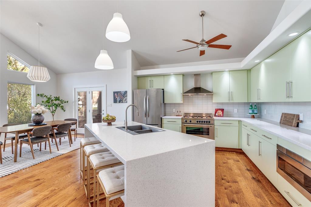8702 San Fernando Way Dallas, TX 75218 - Photo 7 of 30 Large Kitchen Island