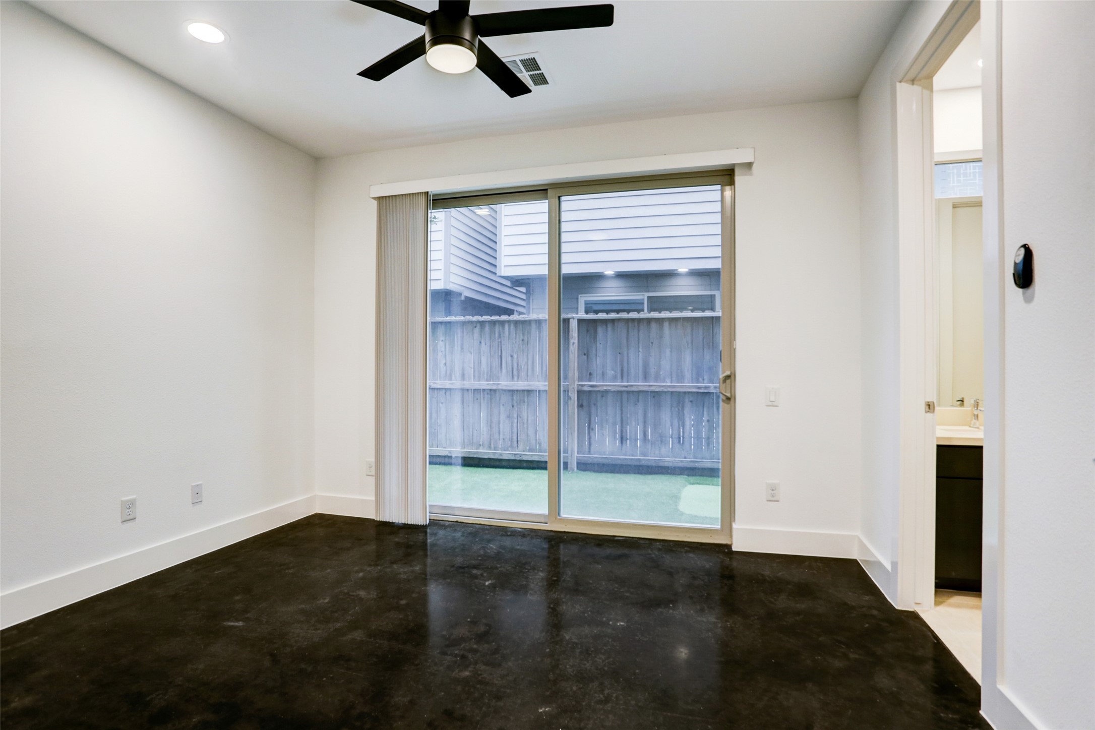 2344 Commerce Street Houston, TX 77003 - Photo 3 of 18 First Floor Bedroom