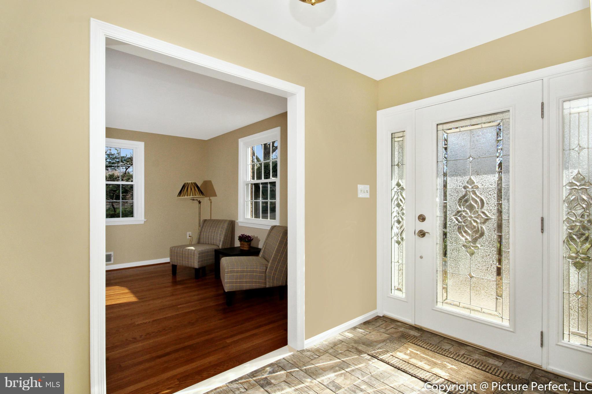 505 Finsbury Road Silver Spring, MD 20904 - Photo 5 of 24 Interior (General)