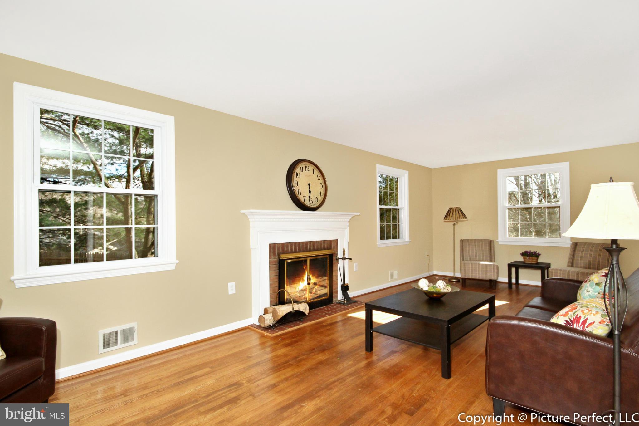 505 Finsbury Road Silver Spring, MD 20904 - Photo 8 of 24 Family Room