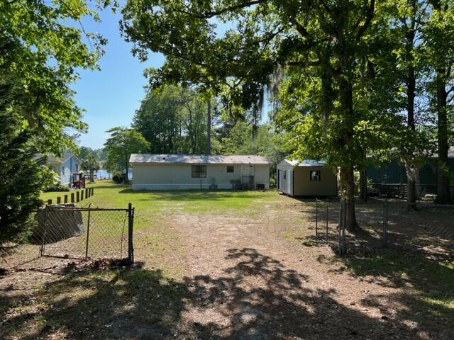 2053 Clubhouse Road Summerton, SC 29148 - Photo 6 of 22 IMG_0299