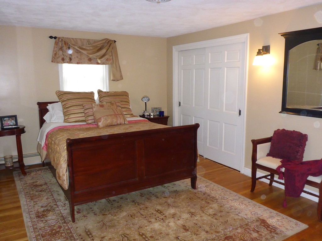 14 Eileen Road Peabody, MA 01960 - Photo 8 of 17 Gallery Image 8