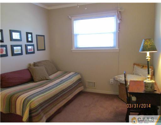 22 Stevens Road Kendall Park, NJ 08824 - Photo 17 of 17 Gallery Image 17