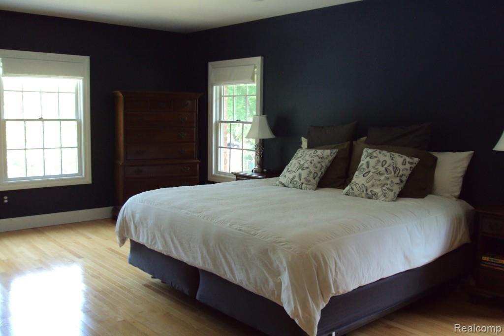 894 Westchester Road Grosse Pointe, MI 48230 - Photo 13 of 22 847 13.jpg