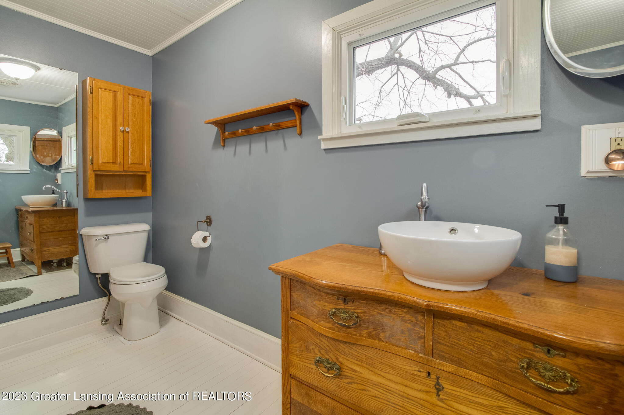 4212 West Chadwick Road Dewitt, MI 48820 - Photo 27 of 45 4212_Chadwick_JAMIE-32