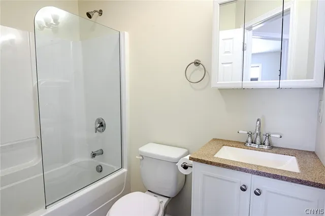 $3,200 | 3035 Claybourne Lane, Lysander, NY 13027