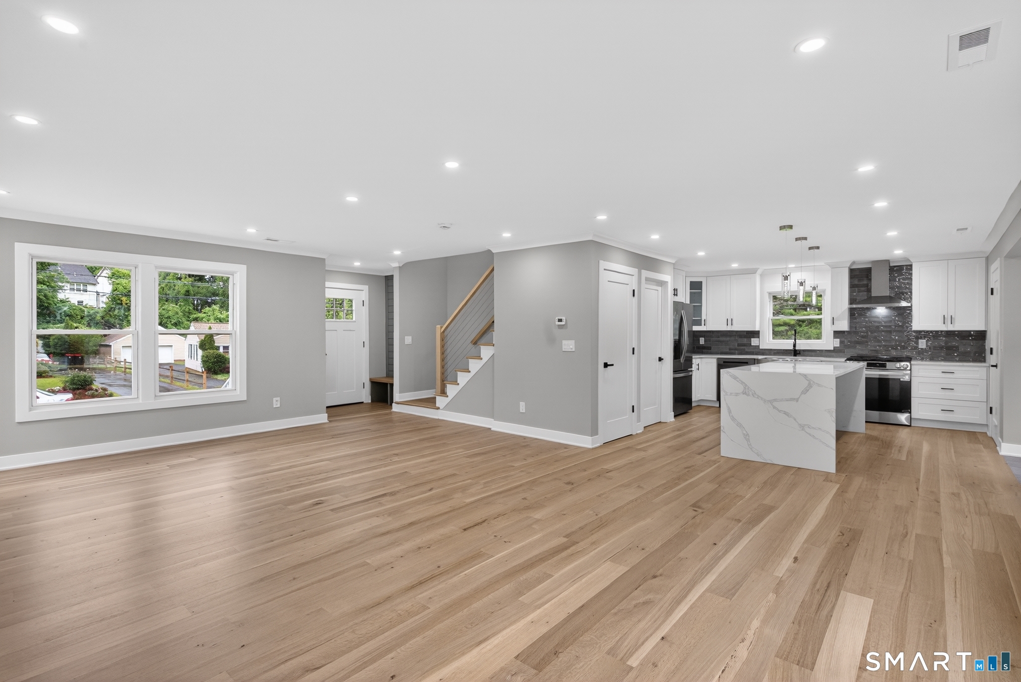 10 Cutrone Road Norwalk, CT 06850 - Photo 5 of 40