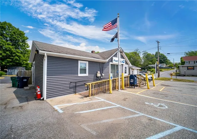 a view of a basketball court