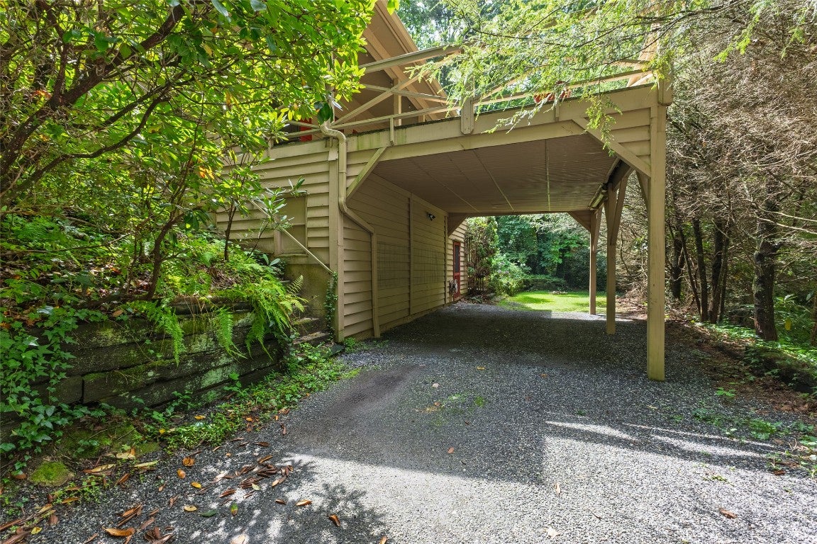 276 Dominion Road Cashiers, NC 28717 - Photo 2 of 16 Carport