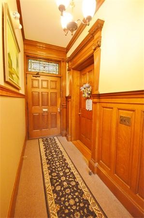 238 Maple Street Springfield, MA 01105 - Photo 4 of 30