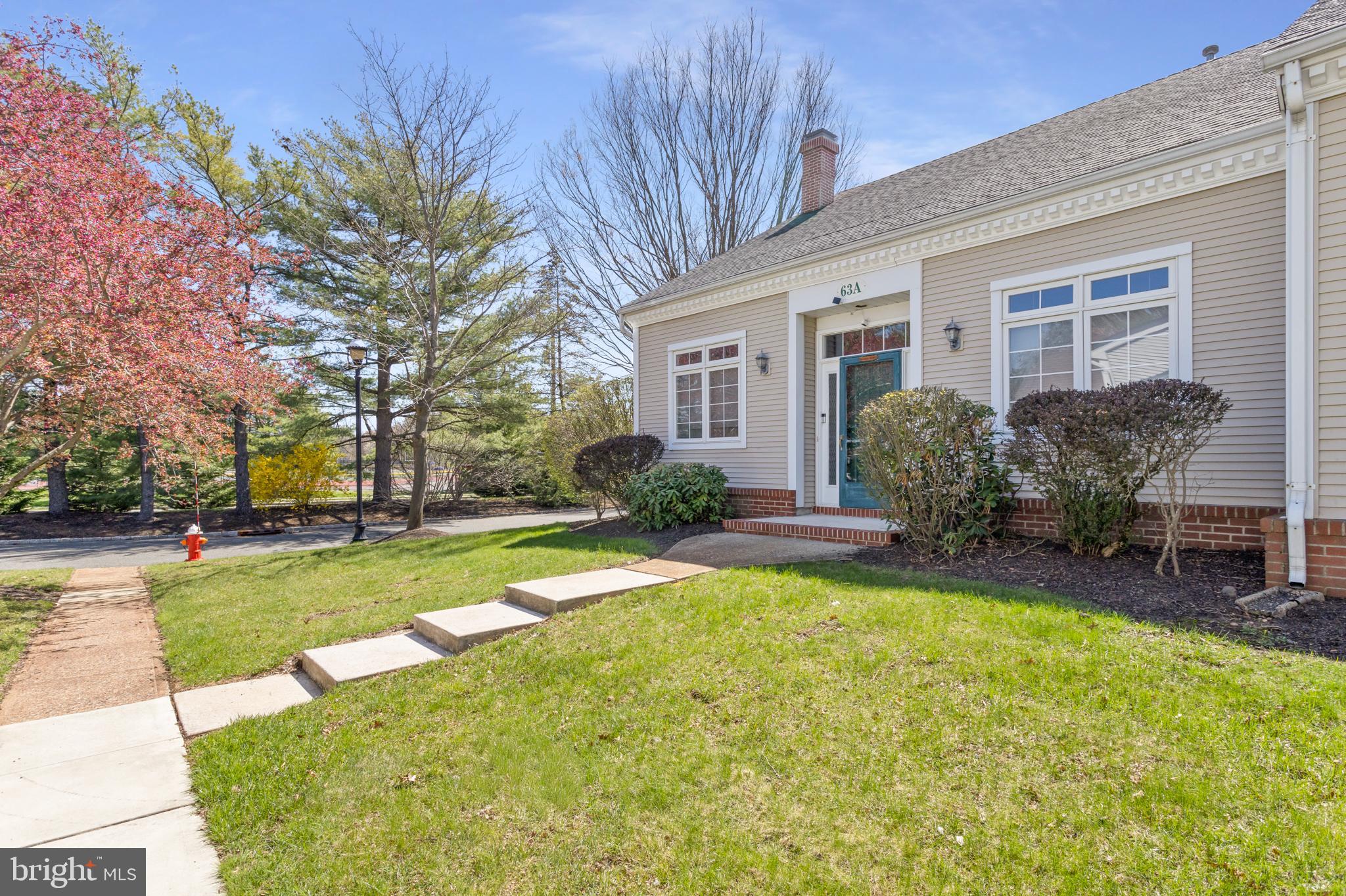 63 Winthrop Road Monroe Township, NJ 08831 - Photo 2 of 30