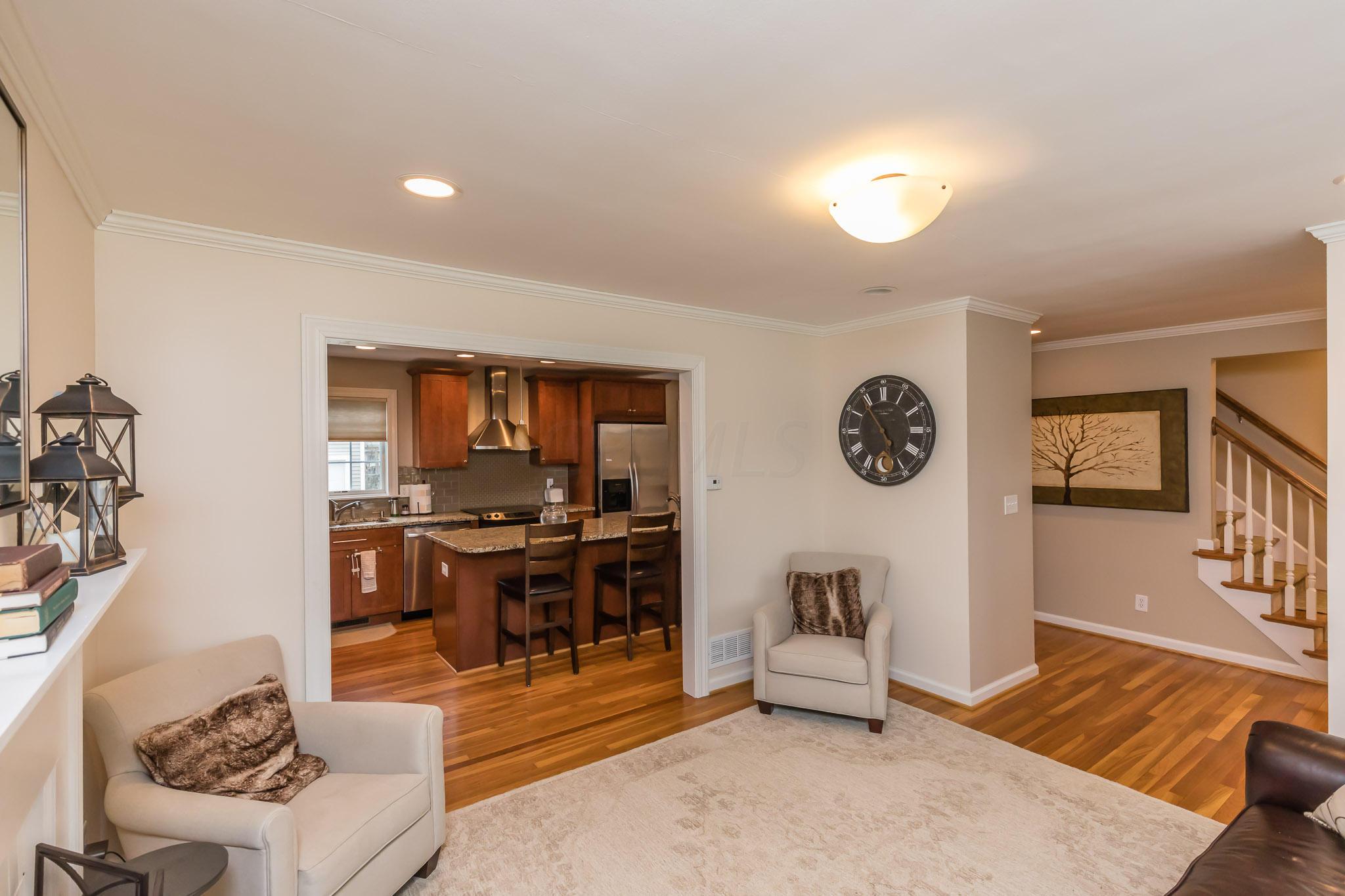 2593 Andover Road Columbus, OH 43221 - Photo 5 of 17