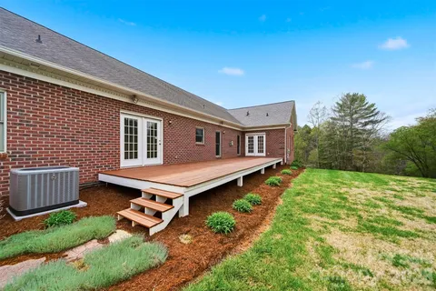 $699,900 | 3330 Shamrock Heights, Hudson, NC 28638
