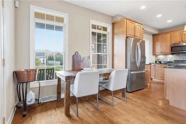 $649,900 | 503 Meadow Lane, Clinton, PA 15026