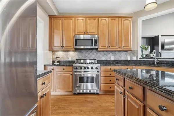 $649,900 | 503 Meadow Lane, Clinton, PA 15026