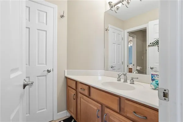 $649,900 | 503 Meadow Lane, Clinton, PA 15026