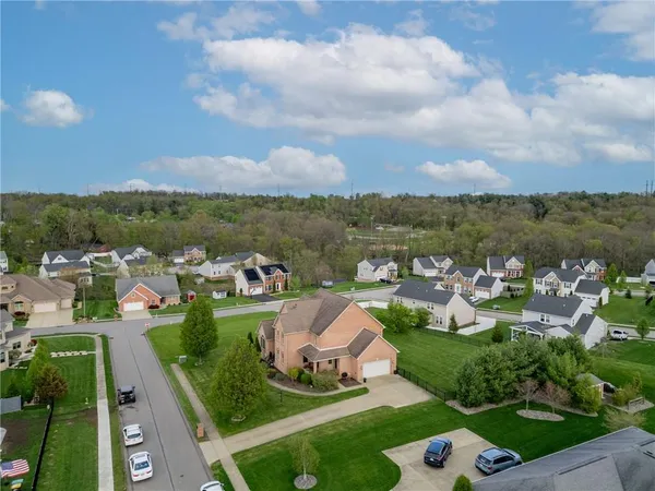 $649,900 | 503 Meadow Lane, Clinton, PA 15026