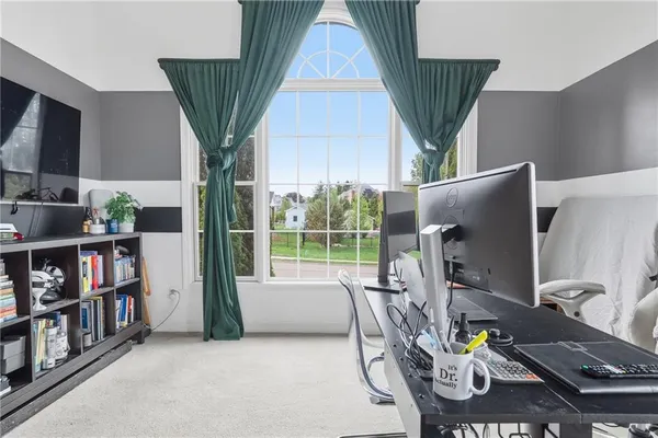 $649,900 | 503 Meadow Lane, Clinton, PA 15026