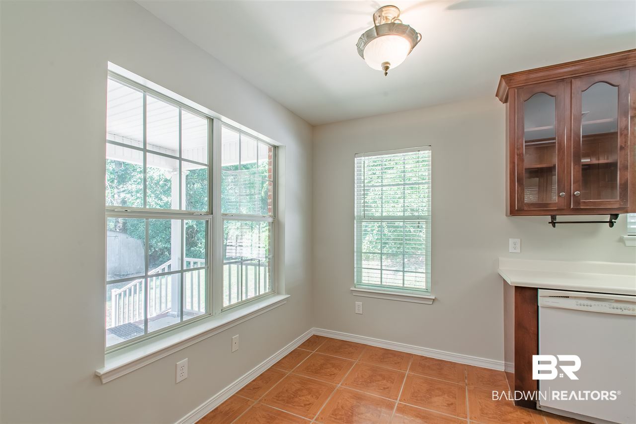 312 Marcella Avenue Daphne, AL 36527 - Photo 11 of 25 Breakfast Area