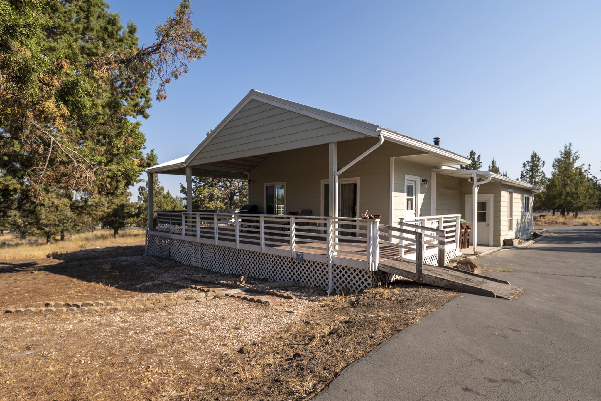 2250 Southeast Kyle Road Prineville, OR 97754 - Photo 8 of 37 12-web-or-mls-2250 SE Kyle Rd Prineville