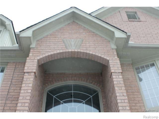3591 Cedar Shake Drive Rochester Hills, MI 48309 - Photo 4 of 19