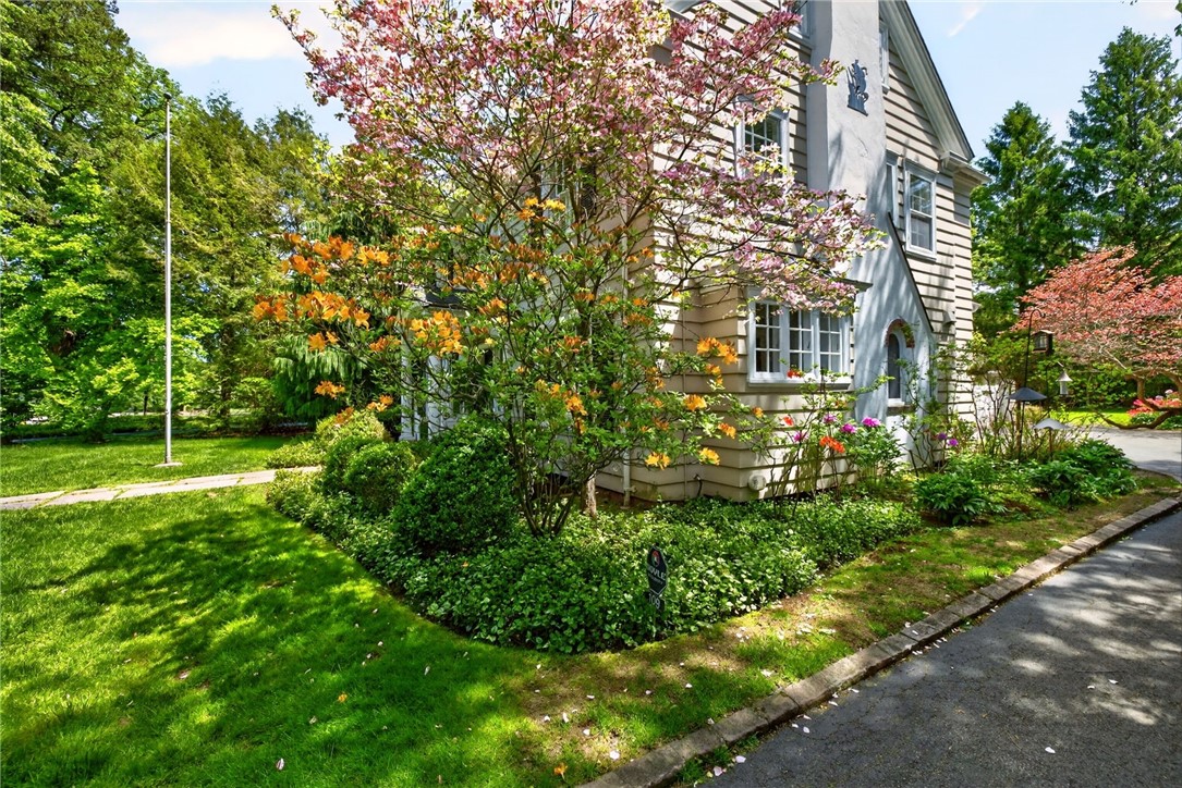 109 Sandringham Road Brighton, NY 14610 - Photo 39 of 50