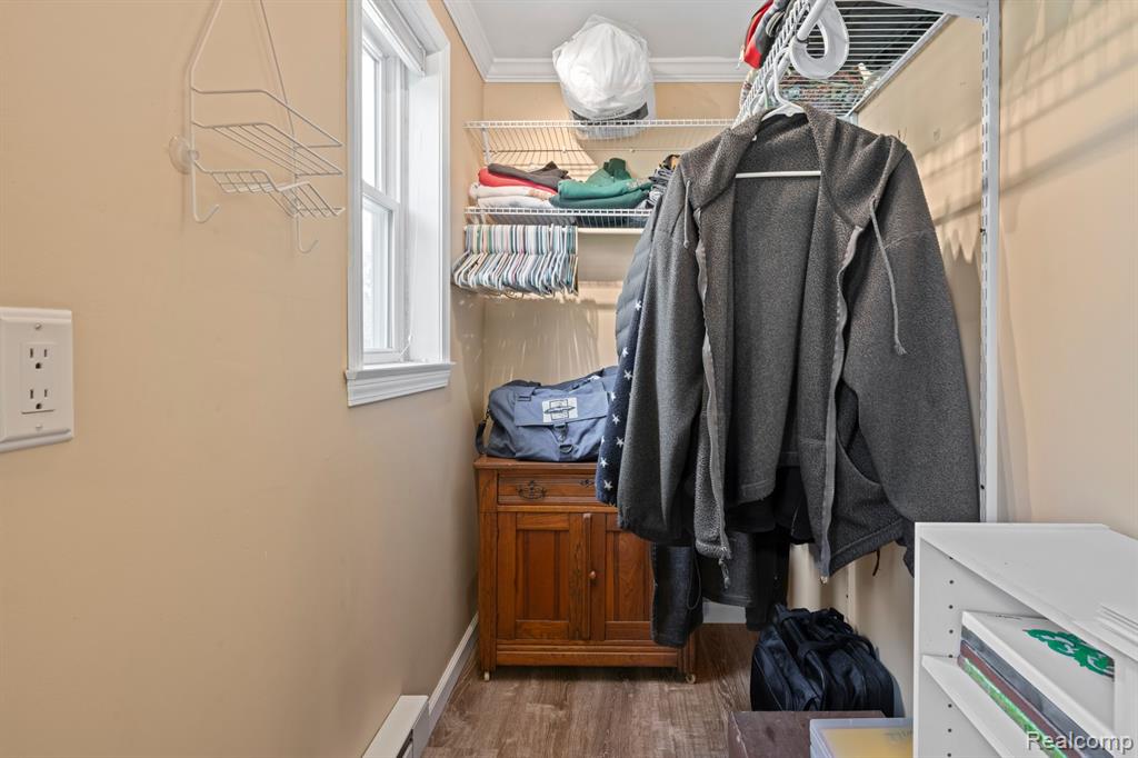 6035 Corunna Road Flint, MI 48532 - Photo 16 of 34 Gallery Image 16