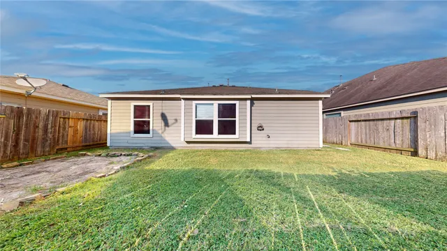 $1,895 | 16611 Cheshire Grove Lane, Houston, TX 77090