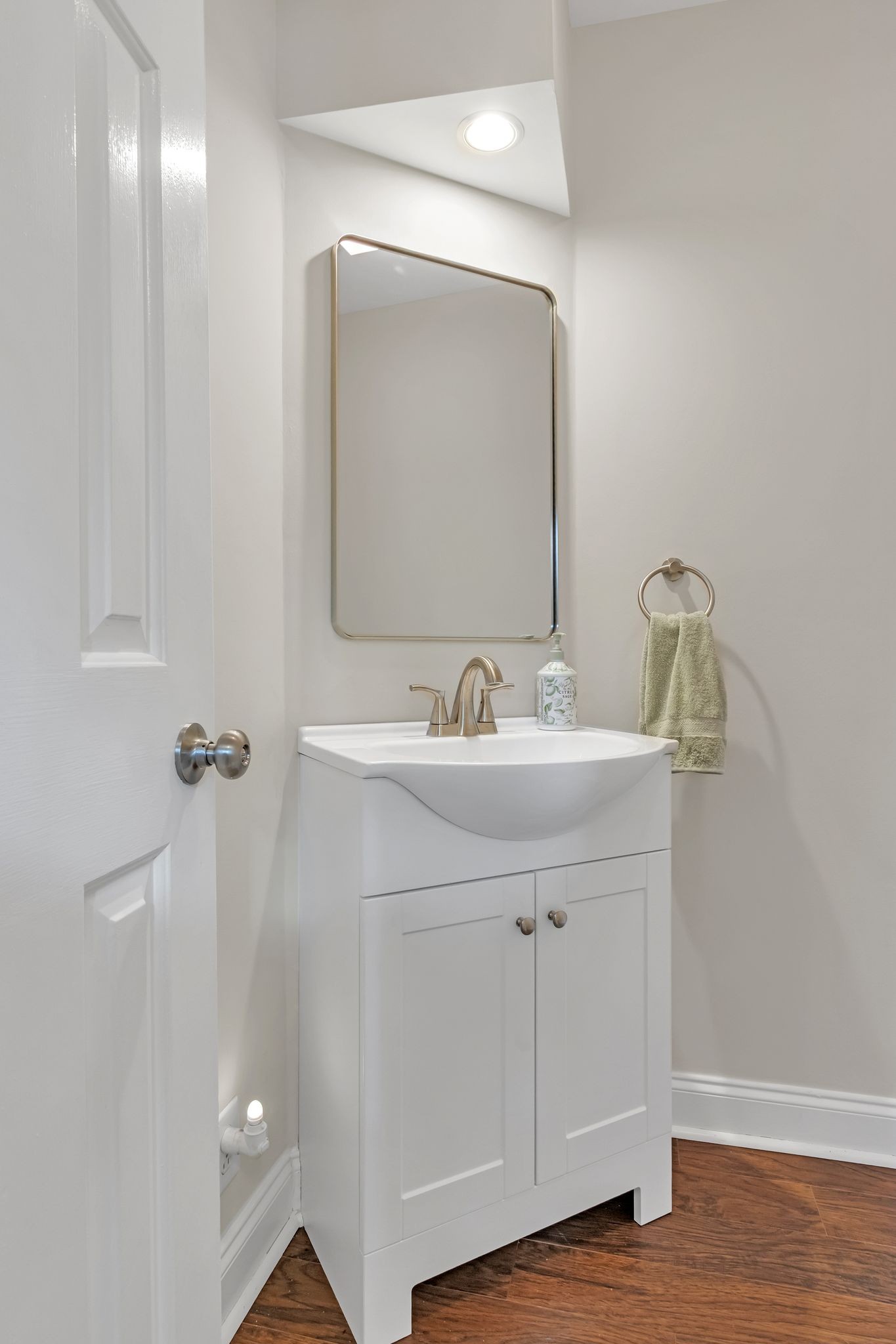 2248 Racquet Club Drive Murfreesboro, TN 37128 - Photo 17 of 41 a bathroom with a sink and mirror
