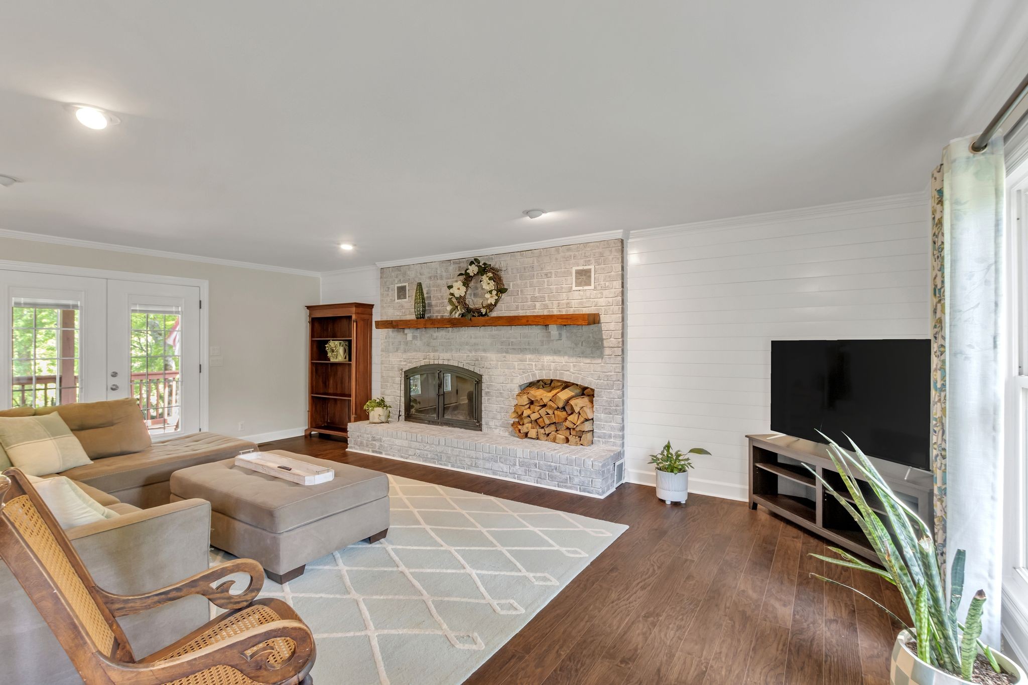 2248 Racquet Club Drive Murfreesboro, TN 37128 - Photo 6 of 41 a living room with furniture and a flat screen tv