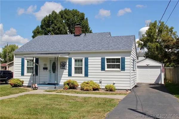 $1,200 | 302 Allhands Avenue, Sellersburg, IN 47172