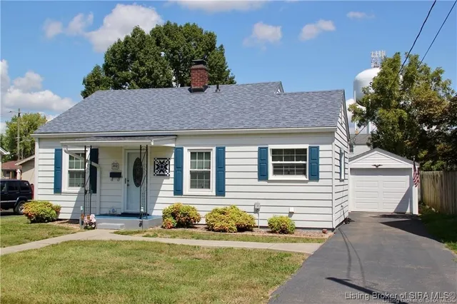 $1,200 | 302 Allhands Avenue, Sellersburg, IN 47172