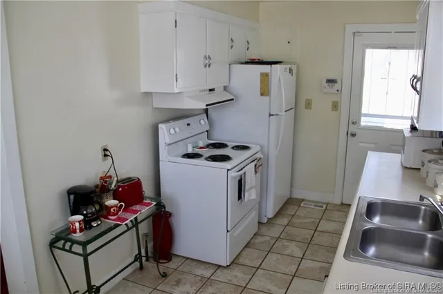 $1,200 | 302 Allhands Avenue, Sellersburg, IN 47172