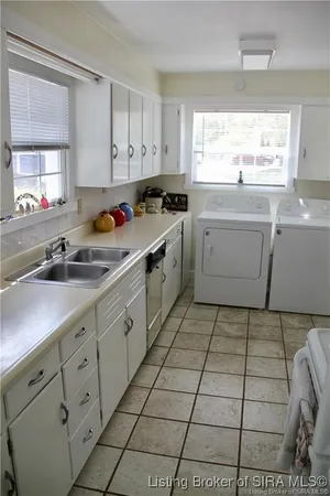 $1,200 | 302 Allhands Avenue, Sellersburg, IN 47172