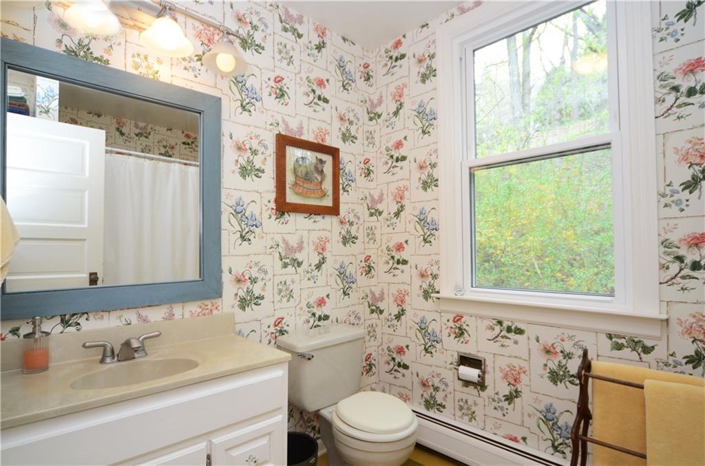 520 Sycamore Road Sewickley, PA 15143 - Photo 15 of 24 Full Bath on second level and yes this home does have a Pittsburgh potty in the basement.