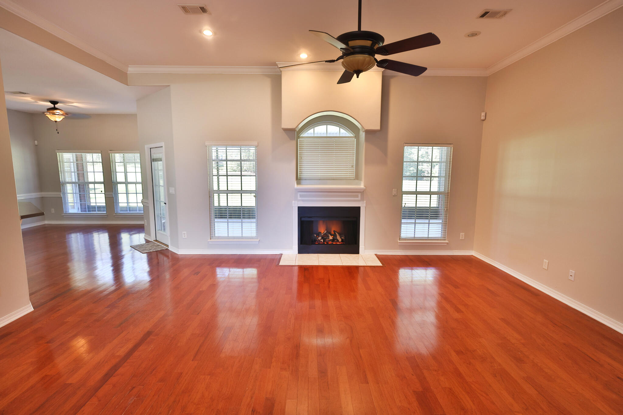 105 Par Court Crestview, FL 32536 - Photo 6 of 72 3O0A6568