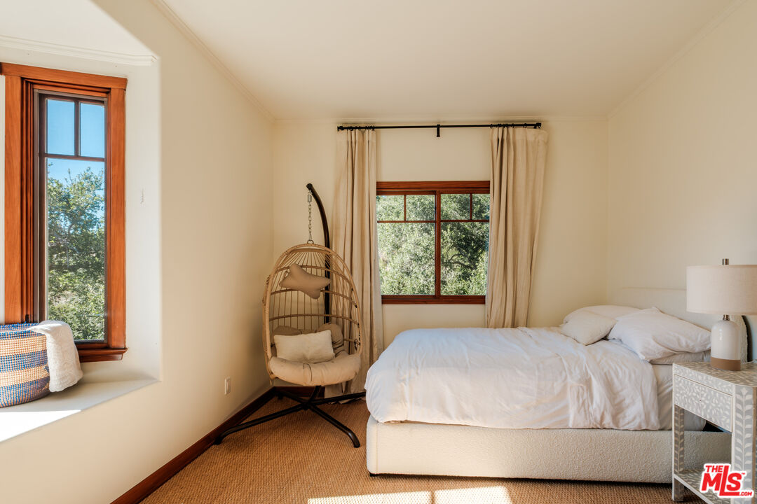 21717 Encina Road Topanga, CA 90290 - Photo 31 of 60