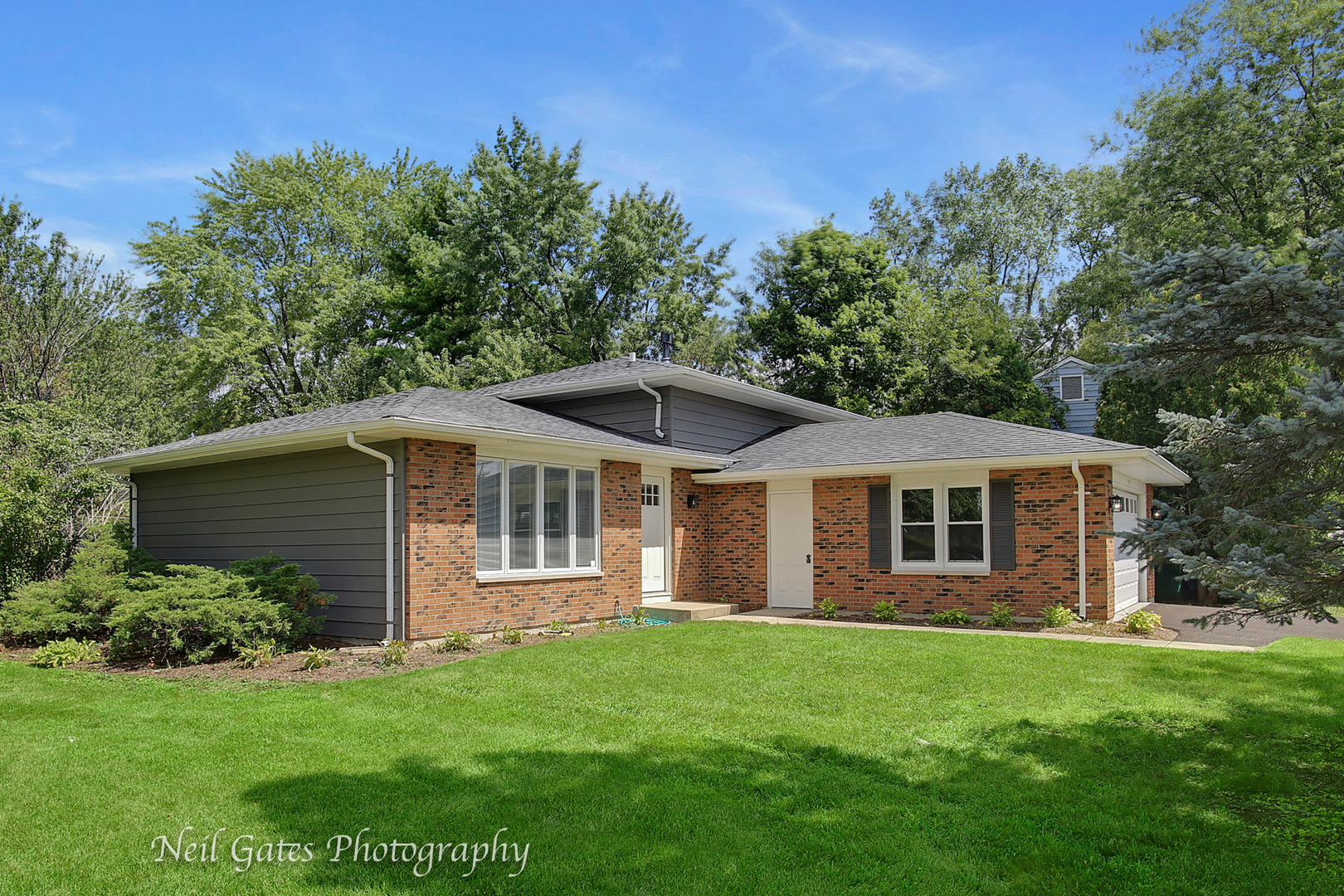 1409 Hill Road Geneva, IL 60134 - Photo 2 of 21