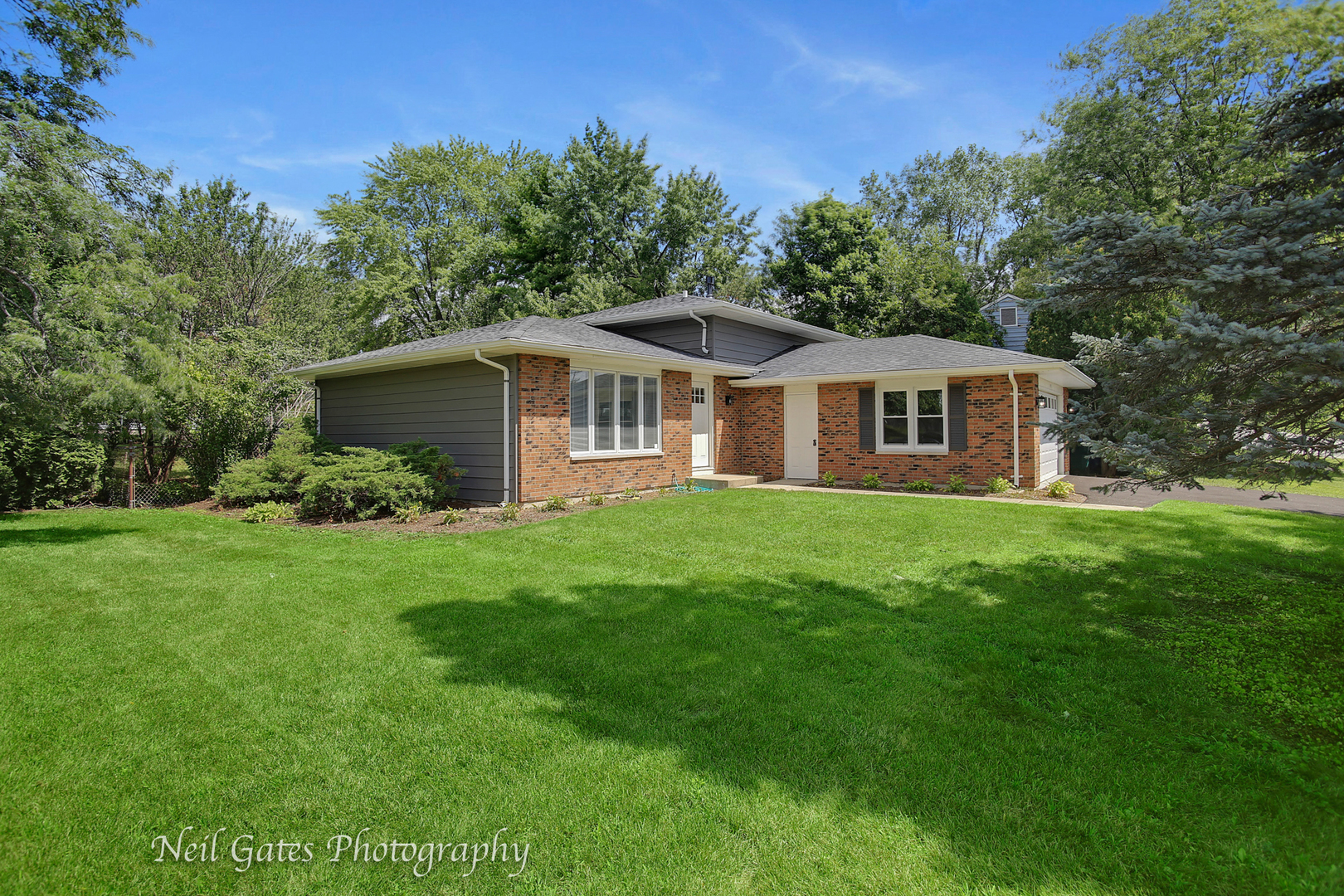 1409 Hill Road Geneva, IL 60134 - Photo 3 of 21