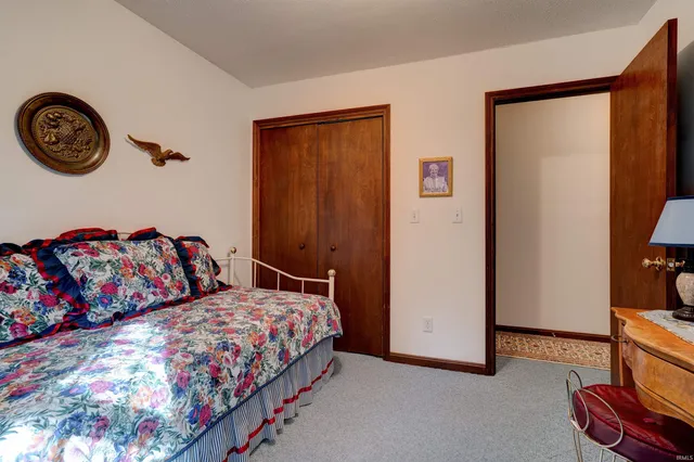 $199,900 | 1084 Star Circle, Santa Claus, IN 47579