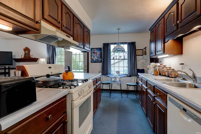 $199,900 | 1084 Star Circle, Santa Claus, IN 47579