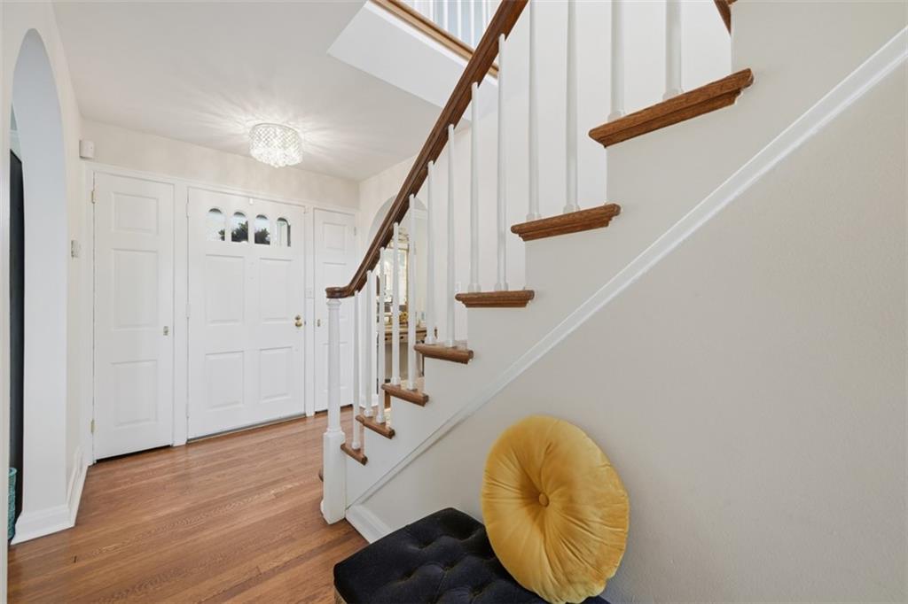 1067 Blackridge Road Pittsburgh, PA 15235 - Photo 2 of 44 Gallery Image 2