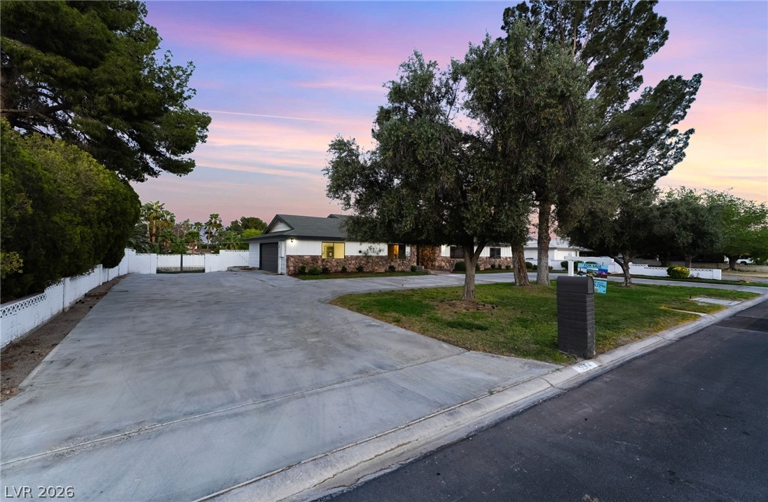 5574 South Mojave Road Las Vegas, NV 89120 - Photo 53 of 73
