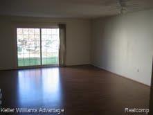 32284 West 12 Mile Road Farmington, MI 48334 - Photo 2 of 6 Savannah Living Room