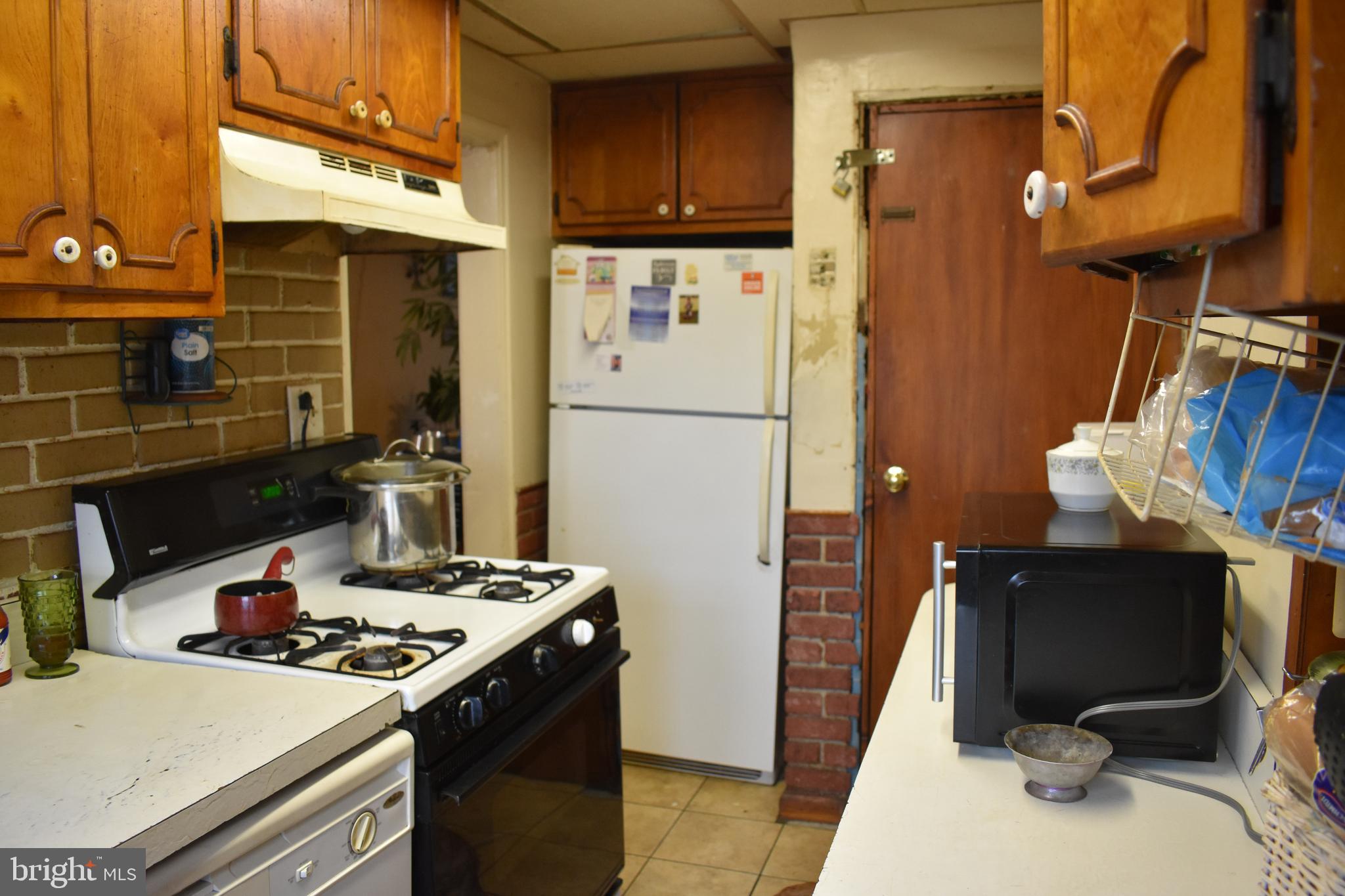 408 Old Riverside Road Brooklyn, MD 21225 - Photo 8 of 31